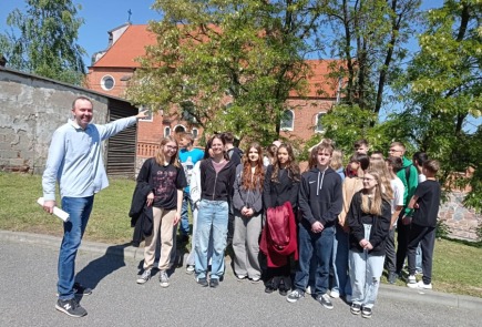 Piękny, słoneczny dzień, więc rozpoczynamy wiosenne spacerki śladami ciekawych, radziejowskich historii.