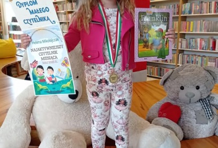 "MAŁA KSIĄŻKA - WIELKI CZŁOWIEK".