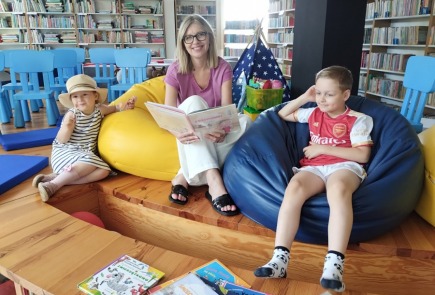 Wtorkowe Poranne Czytanie w Bibliotece.