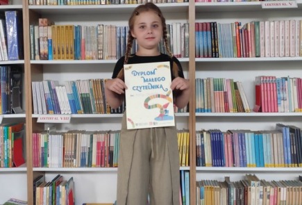 "MAŁA KSIĄŻKA - WIELKI CZŁOWIEK",