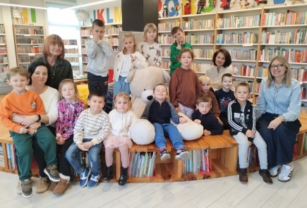 Naszą bibliotekę odwiedziła grupa „Słoneczka”