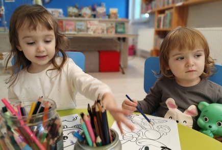 Środa w bibliotece – czas dla mamy i dziecka.