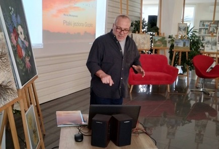 W bibliotece odbył się ciekawy wykład pana Macieja Maciejewskiego,